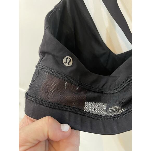 NEW Lululemon Body Con Sports Bra Long Line Mesh Panels Size 8 A/B Cup Black - Picture 5 of 8